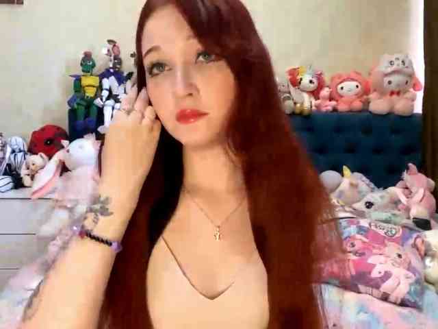 LubaKrone webcam