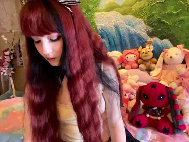 LubaKrone webcam