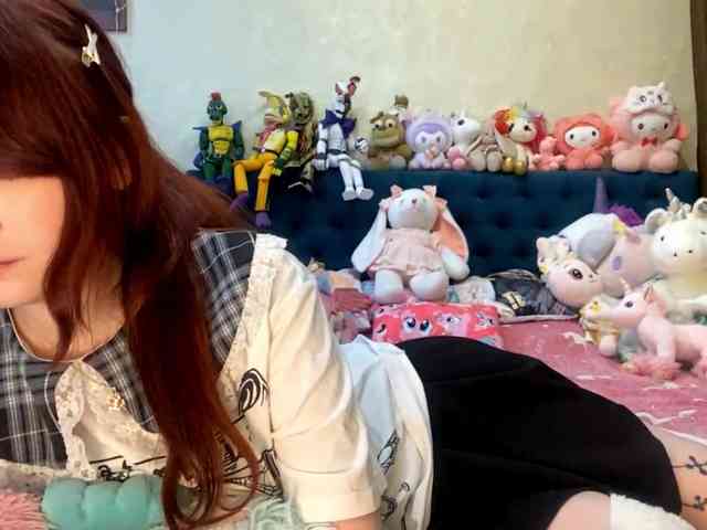 LubaKrone webcam