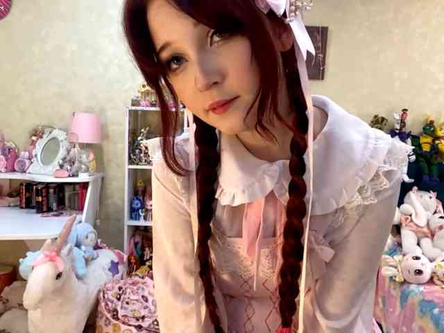 LubaKrone webcam