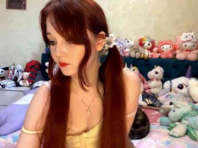 LubaKrone webcam