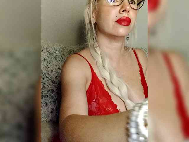 LaymaFlay webcam
