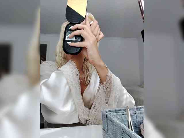 LaymaFlay webcam