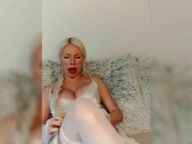 LaymaFlay webcam