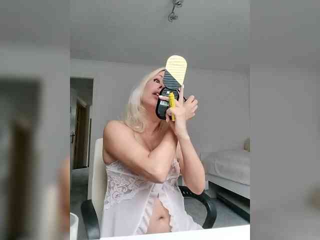 LaymaFlay webcam