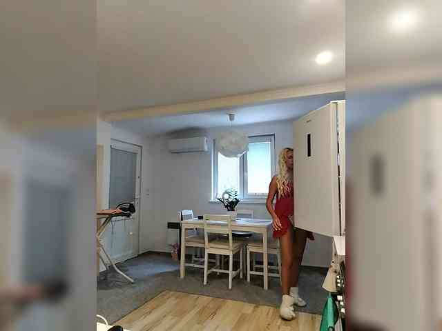 LaymaFlay webcam