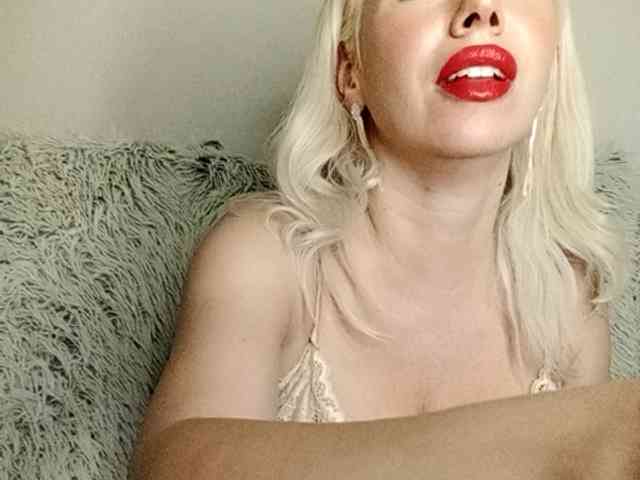 LaymaFlay webcam
