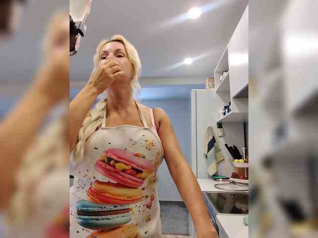 LaymaFlay webcam