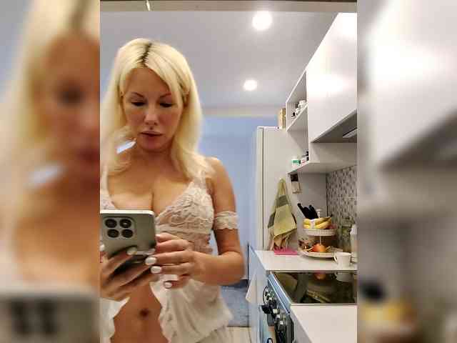 LaymaFlay webcam