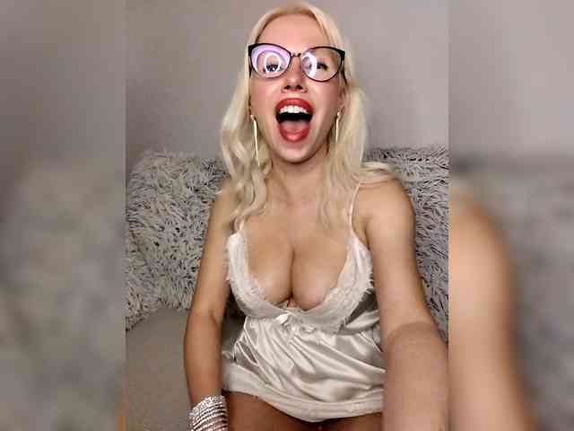 LaymaFlay webcam