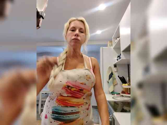 LaymaFlay webcam