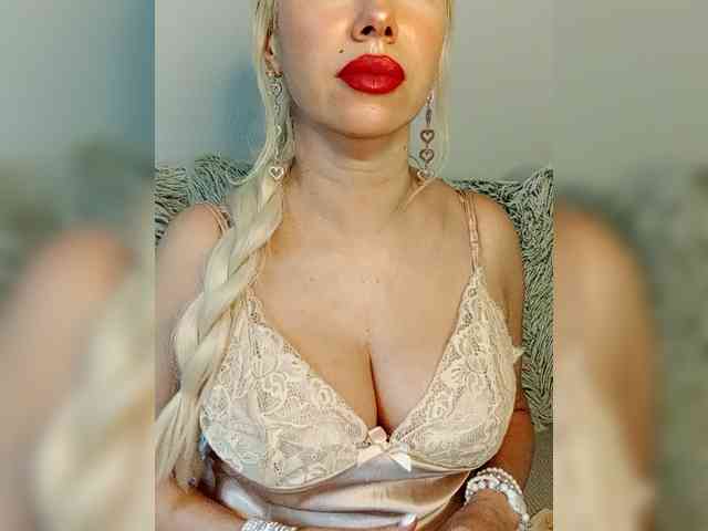 LaymaFlay webcam
