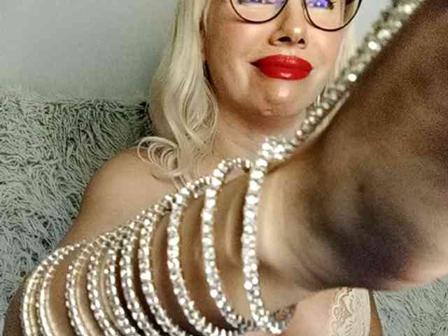 LaymaFlay webcam