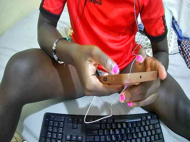 just-khadija webcam