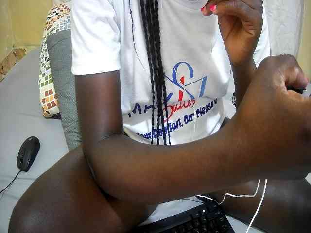 just-khadija webcam