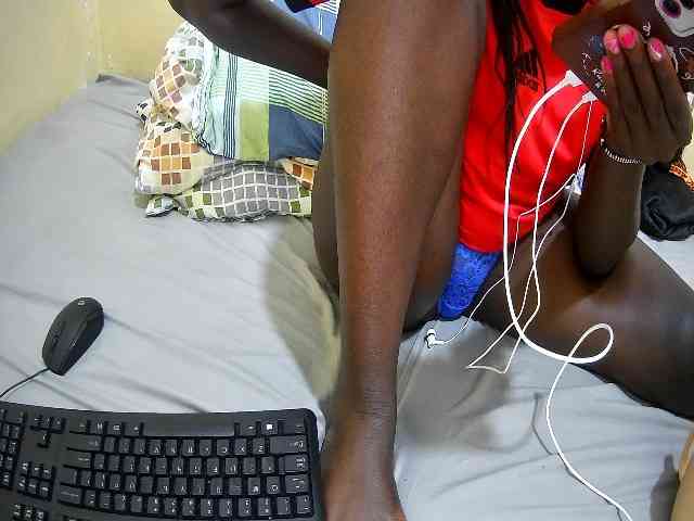 just-khadija webcam