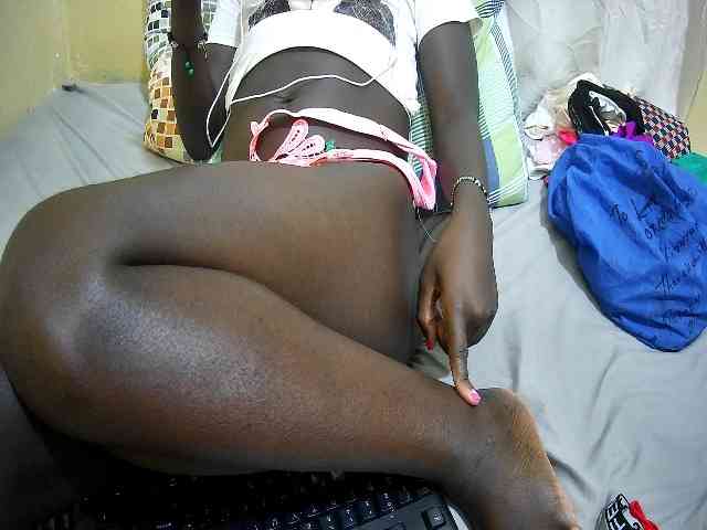 just-khadija webcam
