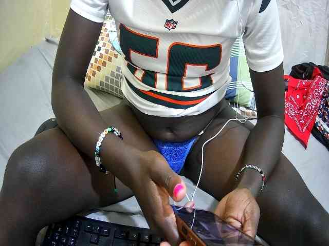 just-khadija webcam