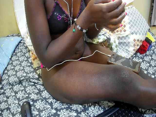 just-khadija webcam