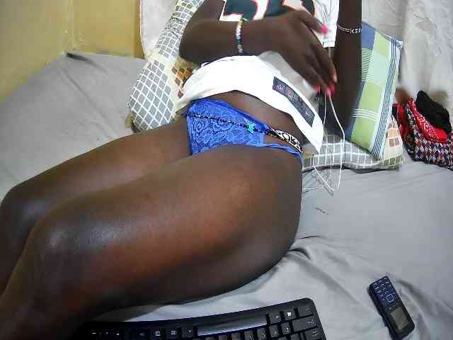 just-khadija webcam