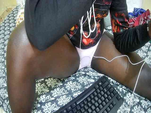 just-khadija webcam