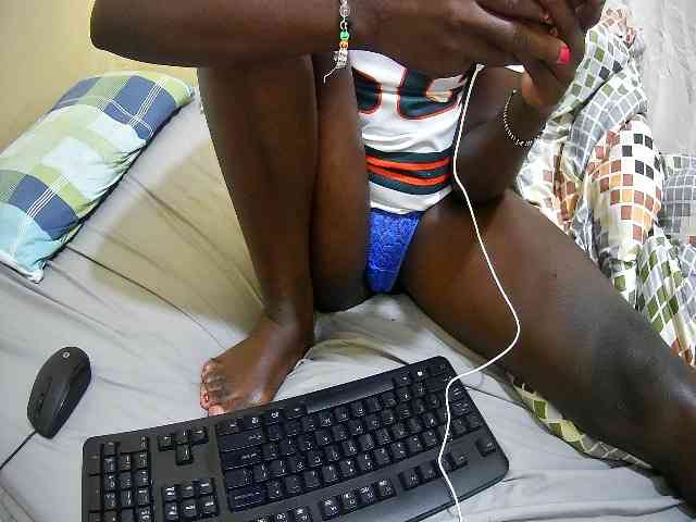 just-khadija webcam