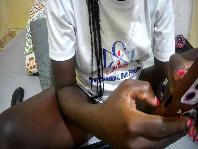 just-khadija webcam