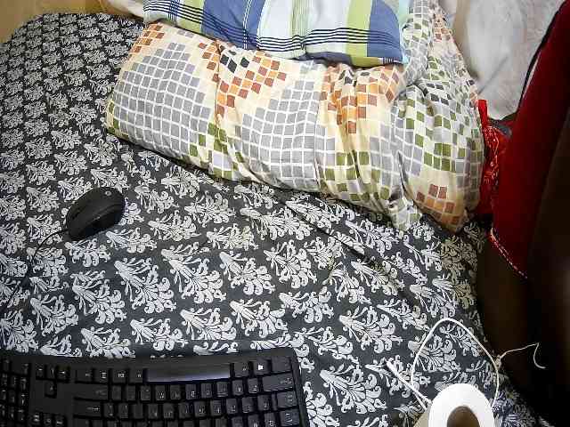 just-khadija webcam