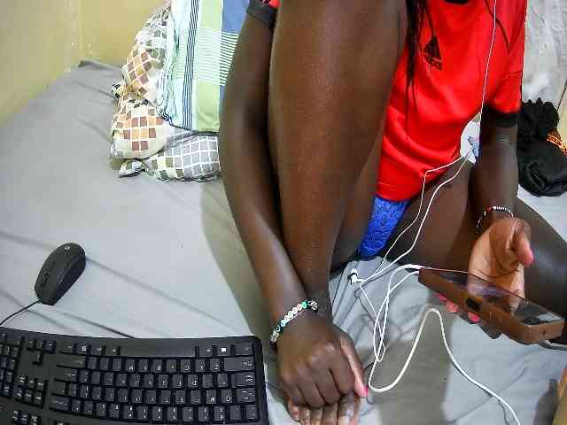 just-khadija webcam