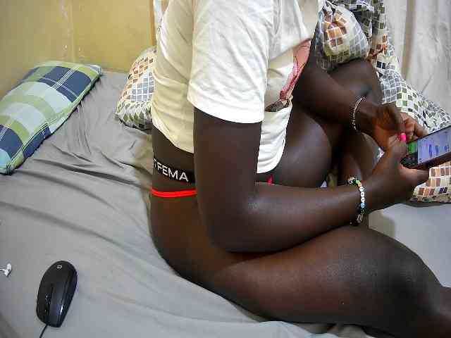 just-khadija webcam