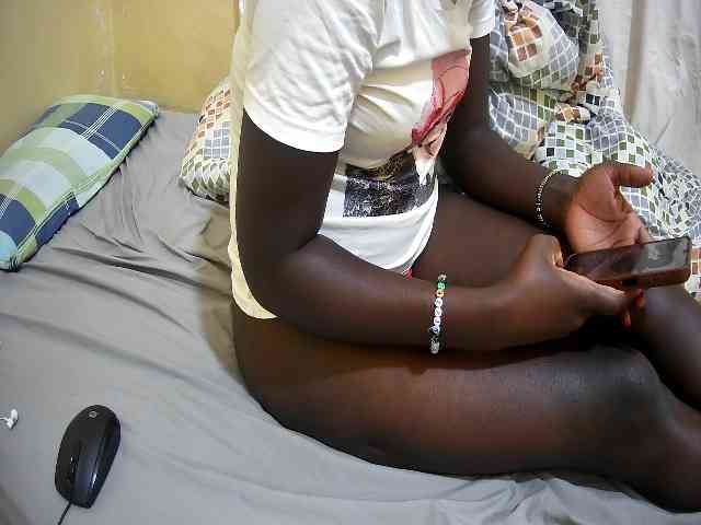 just-khadija webcam