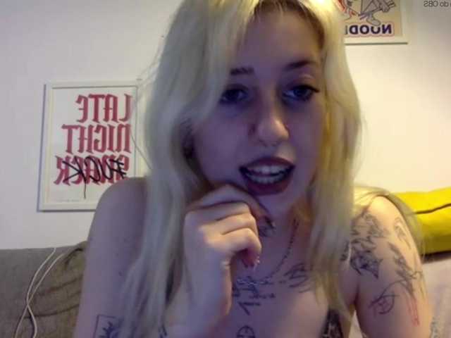 EmmyHot