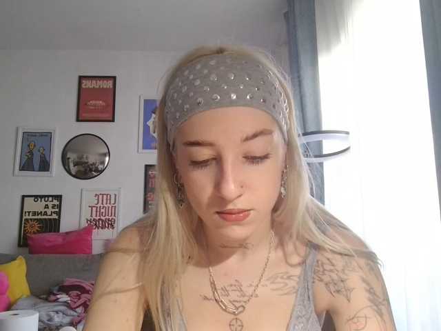 EmmyHot