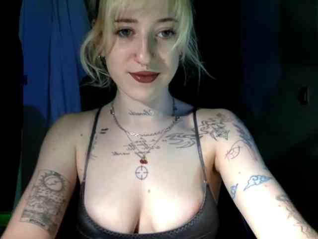 Emmyhot webcam