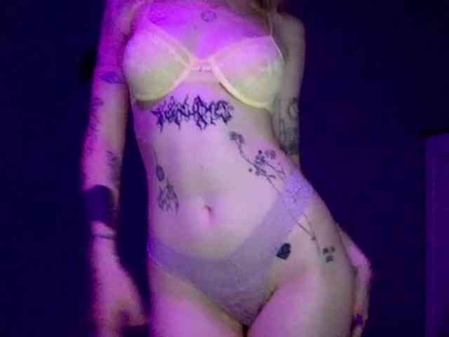 Emmyhot webcam