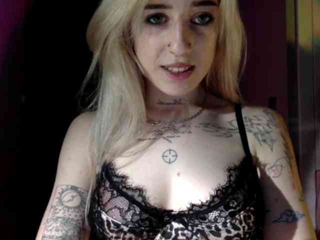 Emmyhot webcam
