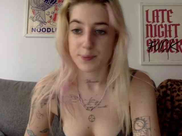 EmmyHot webcam
