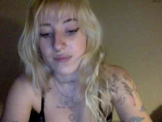 Emmyhot webcam