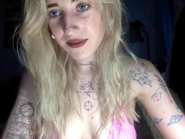 Emmyhot webcam