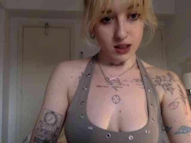 Emmyhot webcam