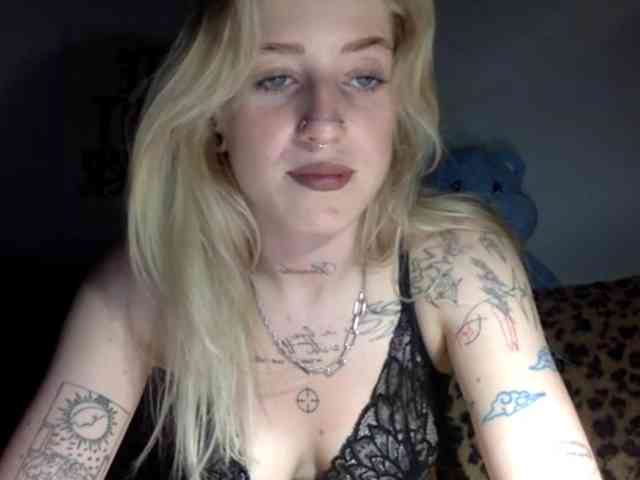 Emmyhot webcam