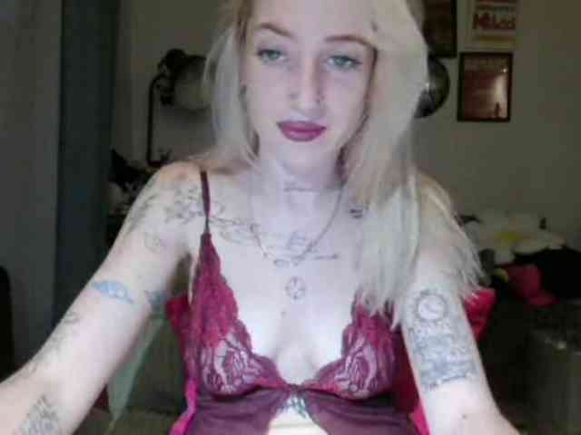 Emmyhot webcam