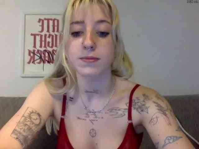 Emmyhot webcam