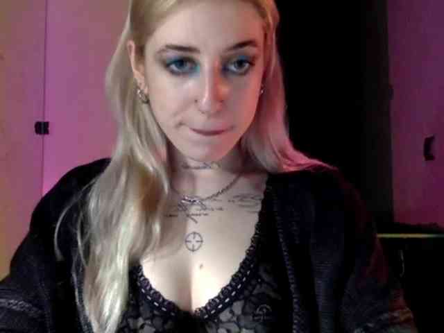 Emmyhot webcam