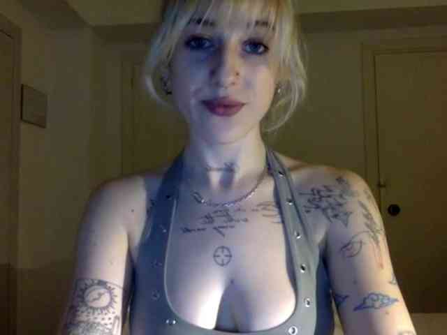 Emmyhot webcam