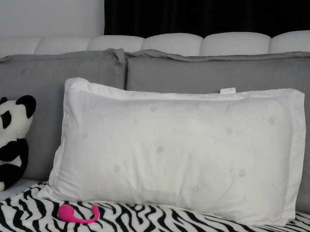 prettyquin256 Live Cam on BongaCams