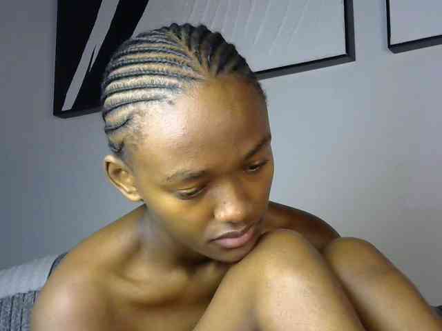 prettyquin256 webcam