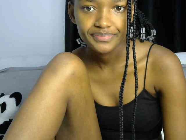 prettyquin256 webcam