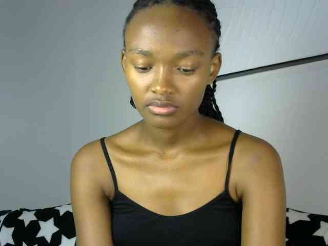 prettyquin256 webcam