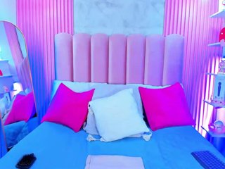 ArianaRougee Porn Show